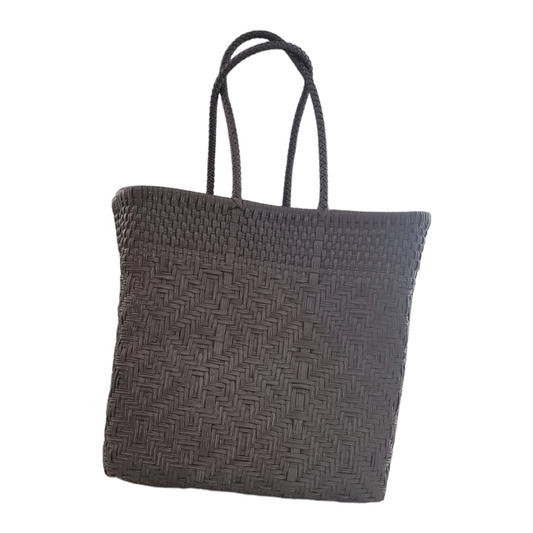 Be Praia | Monocromatic Brown Medium Tote | Handwoven Recycled Bags
