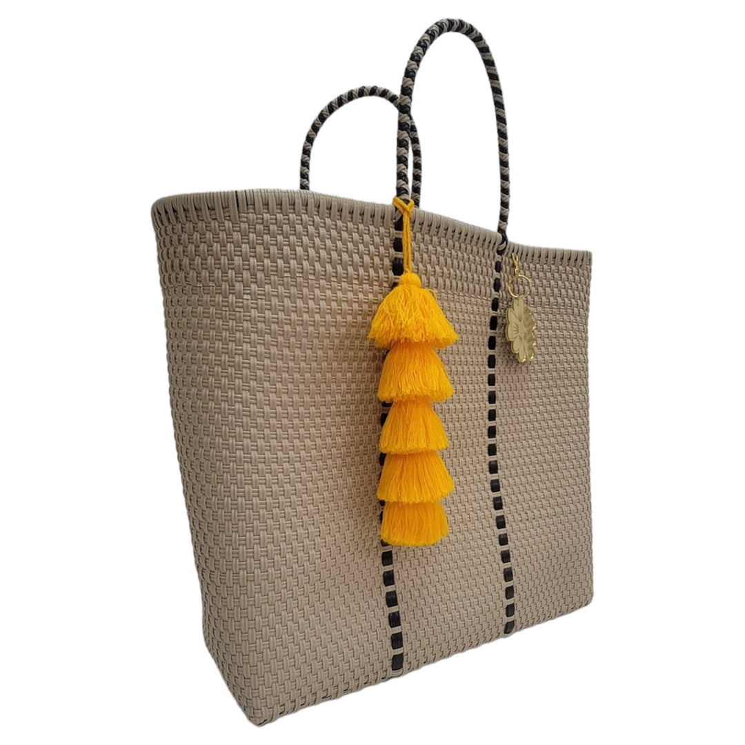 Beige and Black Mega Tote | Handwoven bags | Be Praia