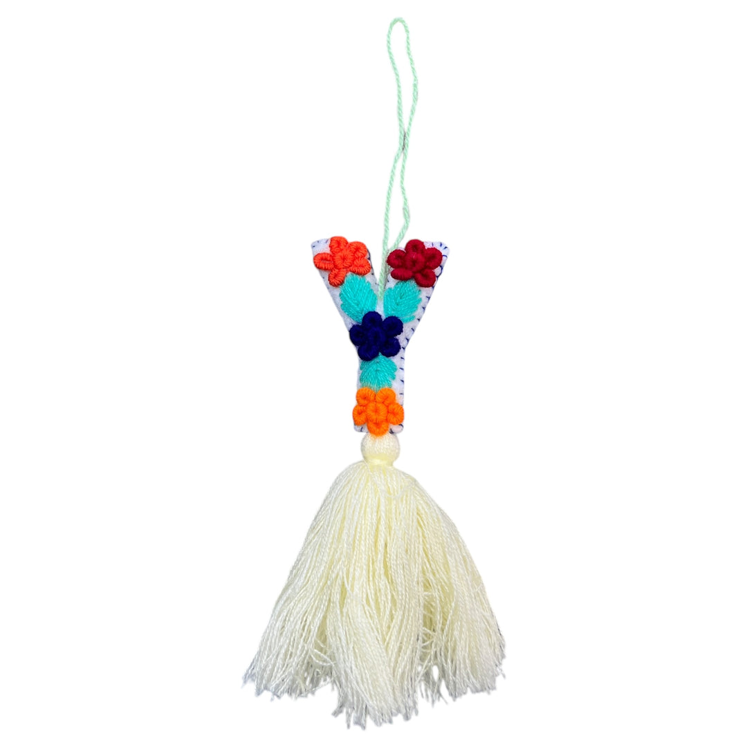 Small Letras Tassel